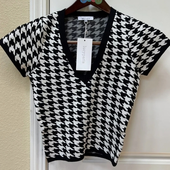 Lucy Paris Tops - NWT Lucy Paris V-Neck Sweater Black White Houndstooth Short Sleeves Size S
